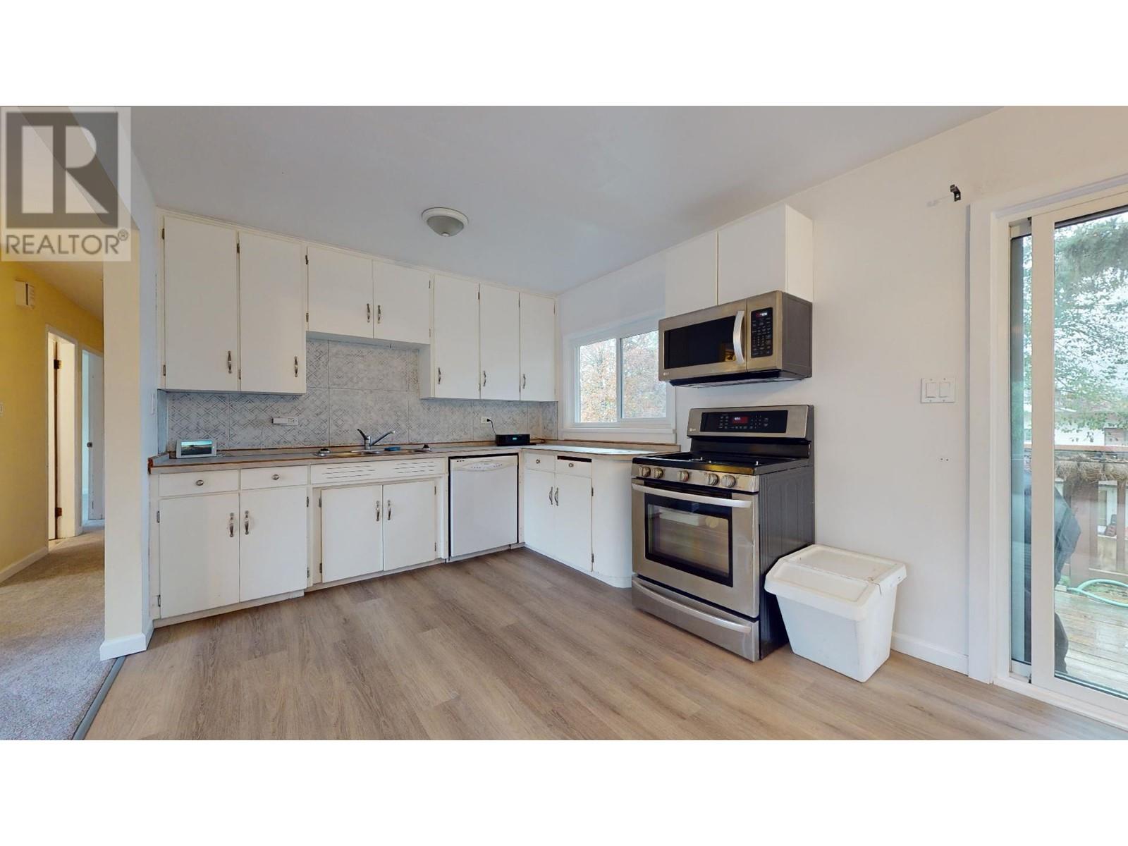 1780 Harris Road, Squamish, British Columbia  V0N 1T0 - Photo 8 - R2812076