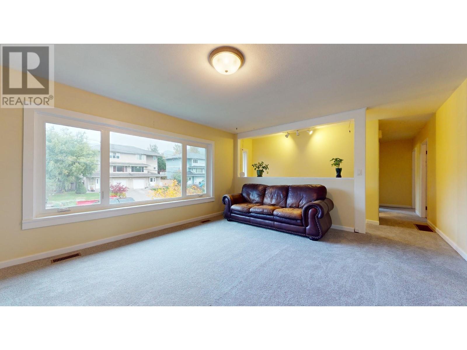 1780 Harris Road, Squamish, British Columbia  V0N 1T0 - Photo 5 - R2812076
