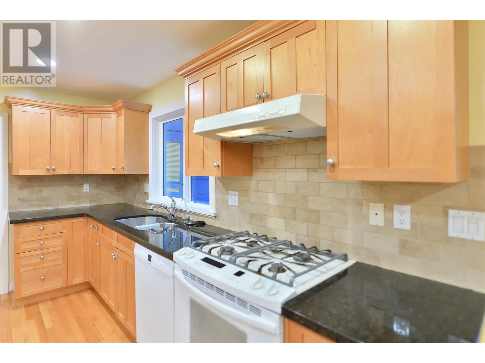 3475 Mathers Avenue, West Vancouver, British Columbia  V7V 2K8 - Photo 8 - R2828364
