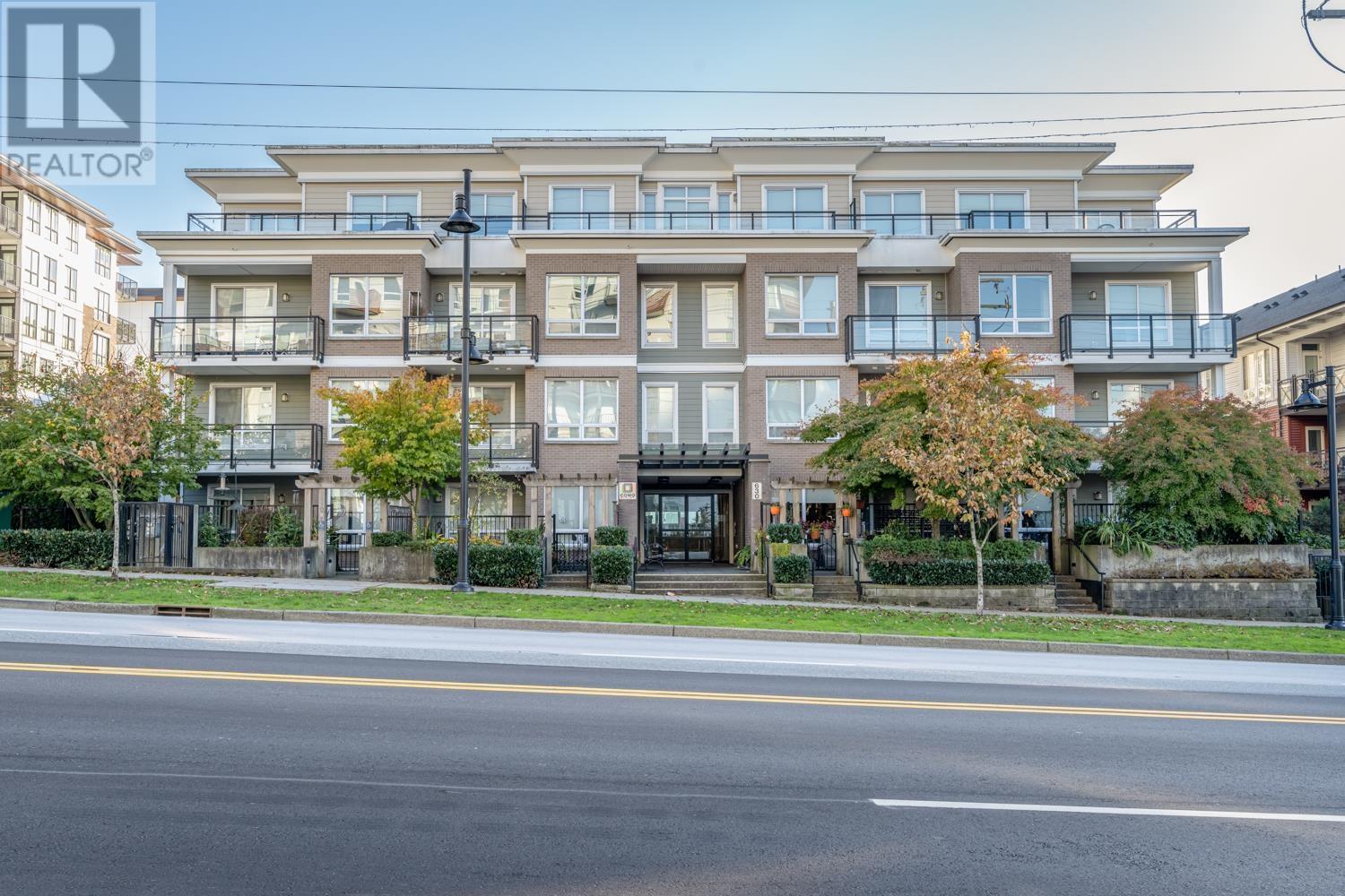 309 630 W Como Lake Avenue, Coquitlam, British Columbia  V3J 3M4 - Photo 3 - R2827091