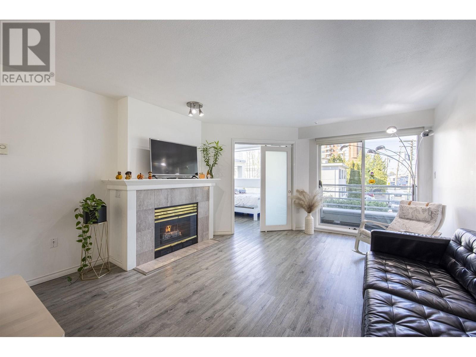 306 2105 W 42nd Avenue, Vancouver, British Columbia  V6M 2B7 - Photo 2 - R2827849