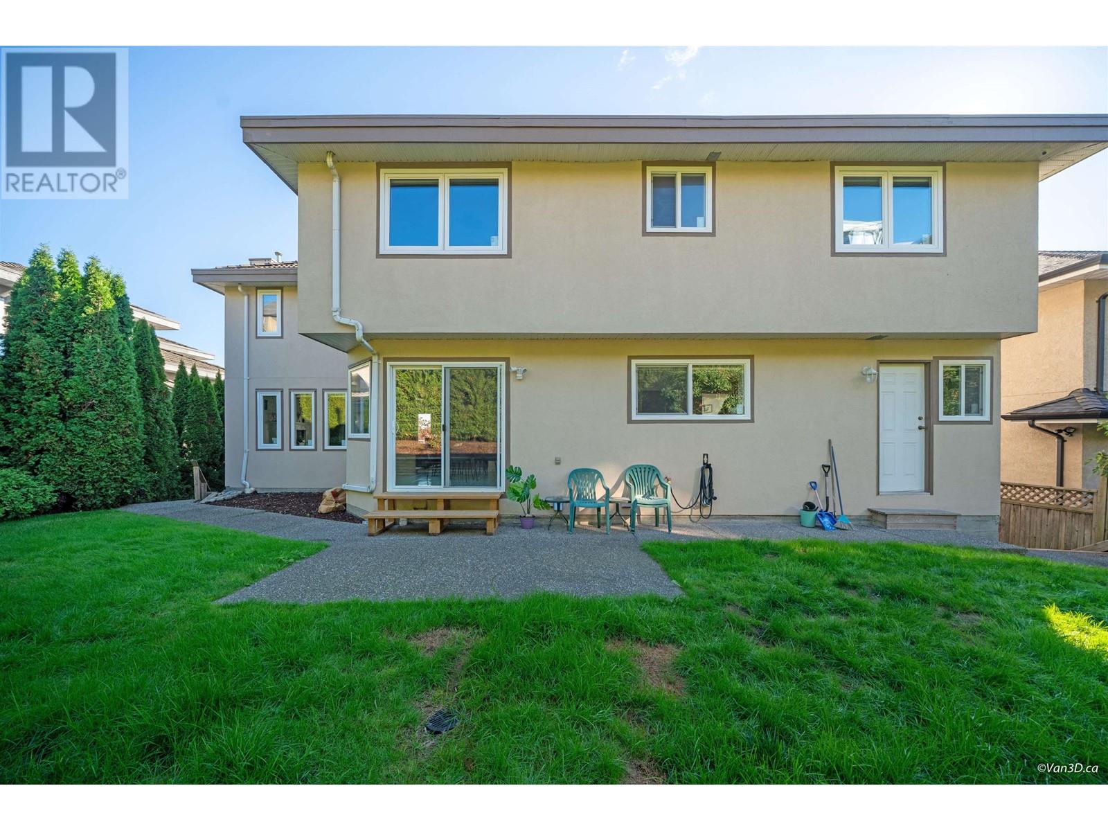 2258 Sicamous Avenue, Coquitlam, British Columbia  V3K 6R9 - Photo 2 - R2826908