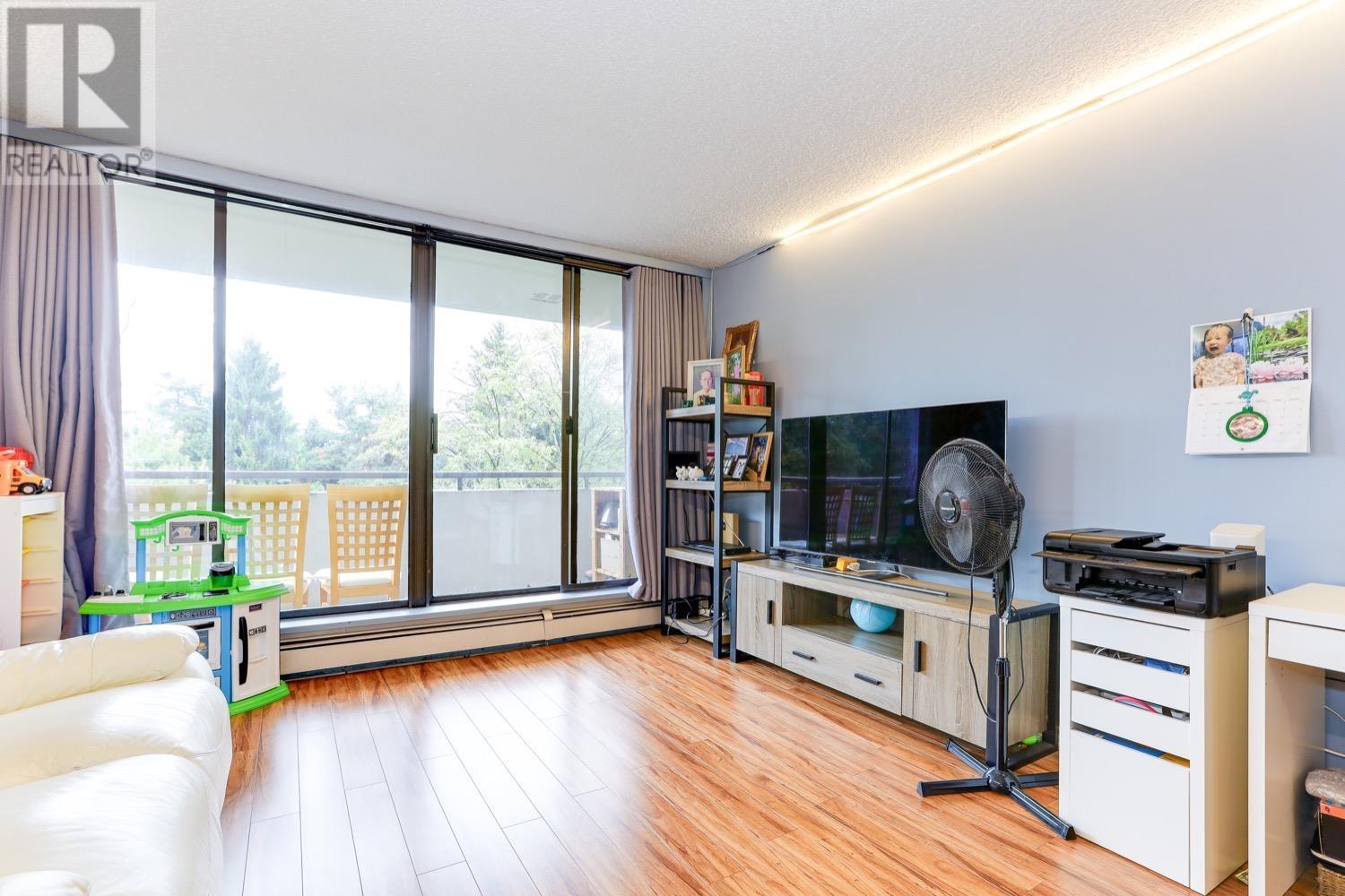 304 2060 Bellwood Avenue, Burnaby, British Columbia  V5B 4V2 - Photo 10 - R2823481