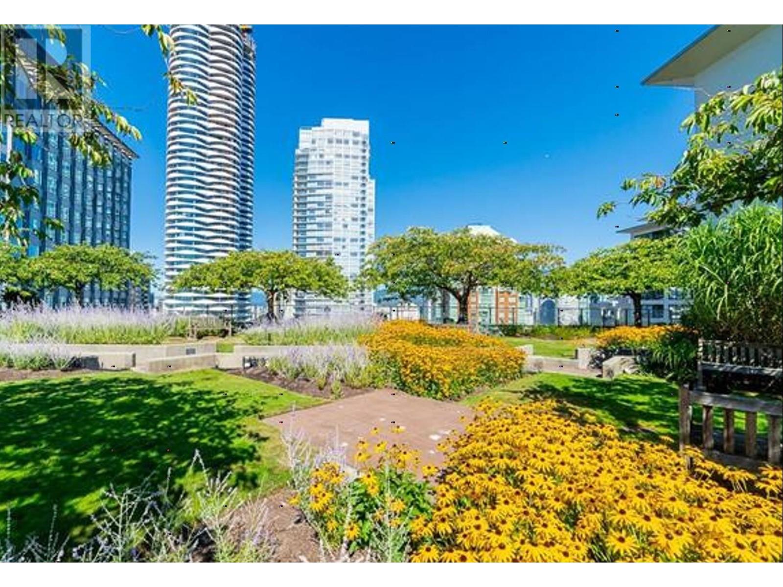 1712 938 Smithe Street, Vancouver, British Columbia  V6Z 3H8 - Photo 2 - R2828206