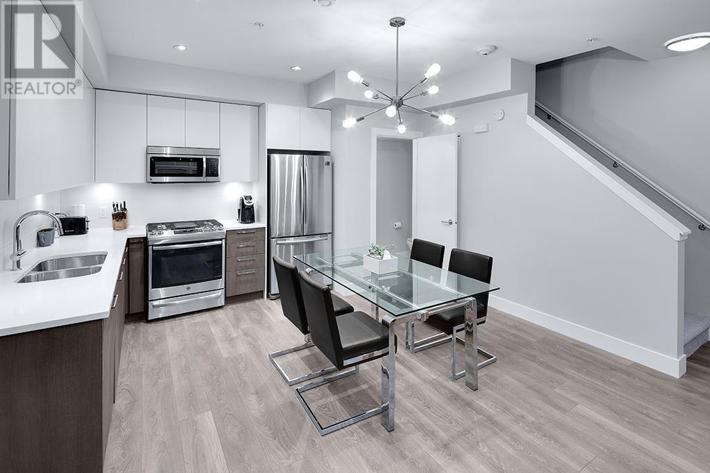 1 5188 Savile Row, Burnaby, British Columbia  V5E 0C3 - Photo 5 - R2828395