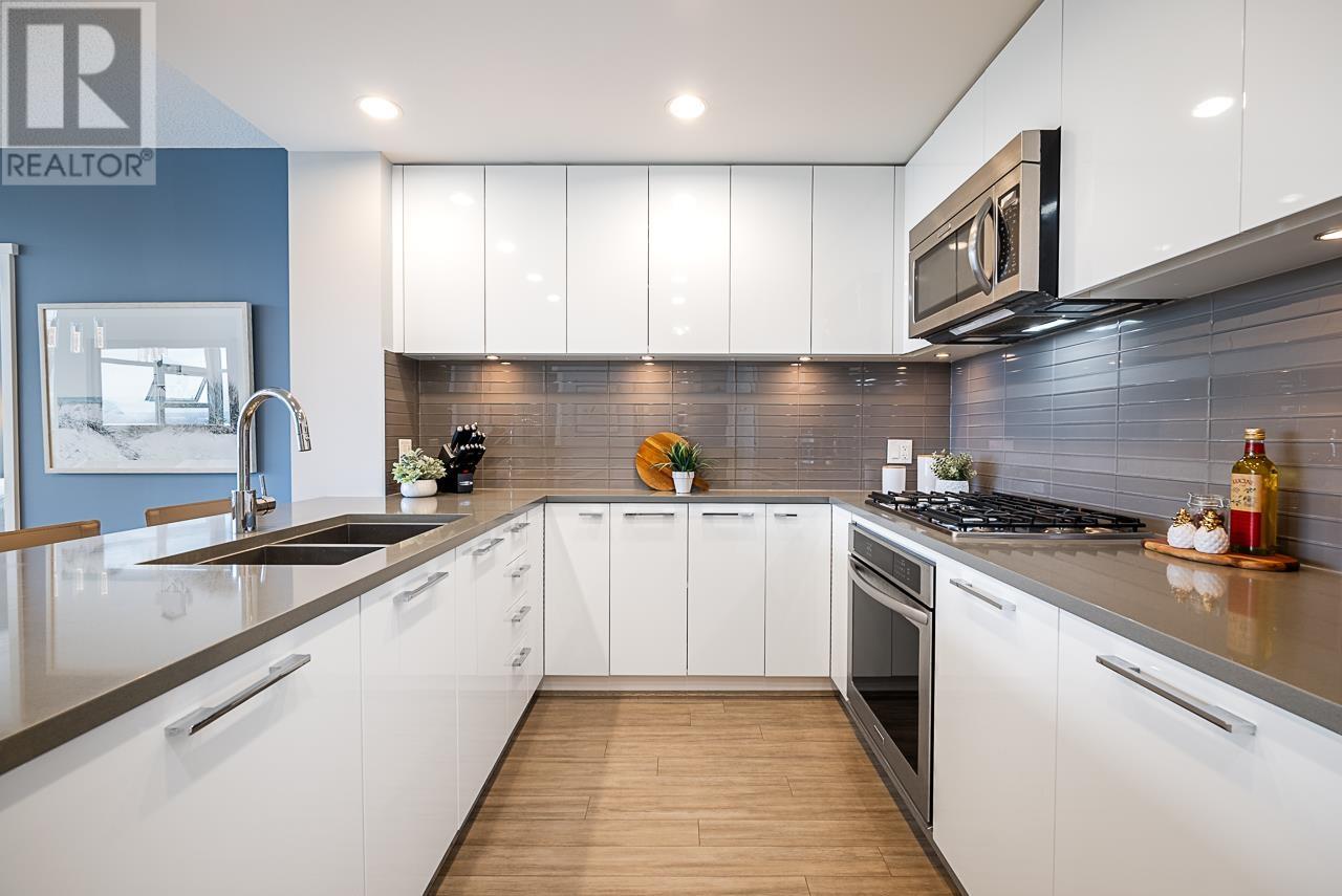 2608 3102 Windsor Gate, Coquitlam, British Columbia  V3B 0J3 - Photo 10 - R2826551
