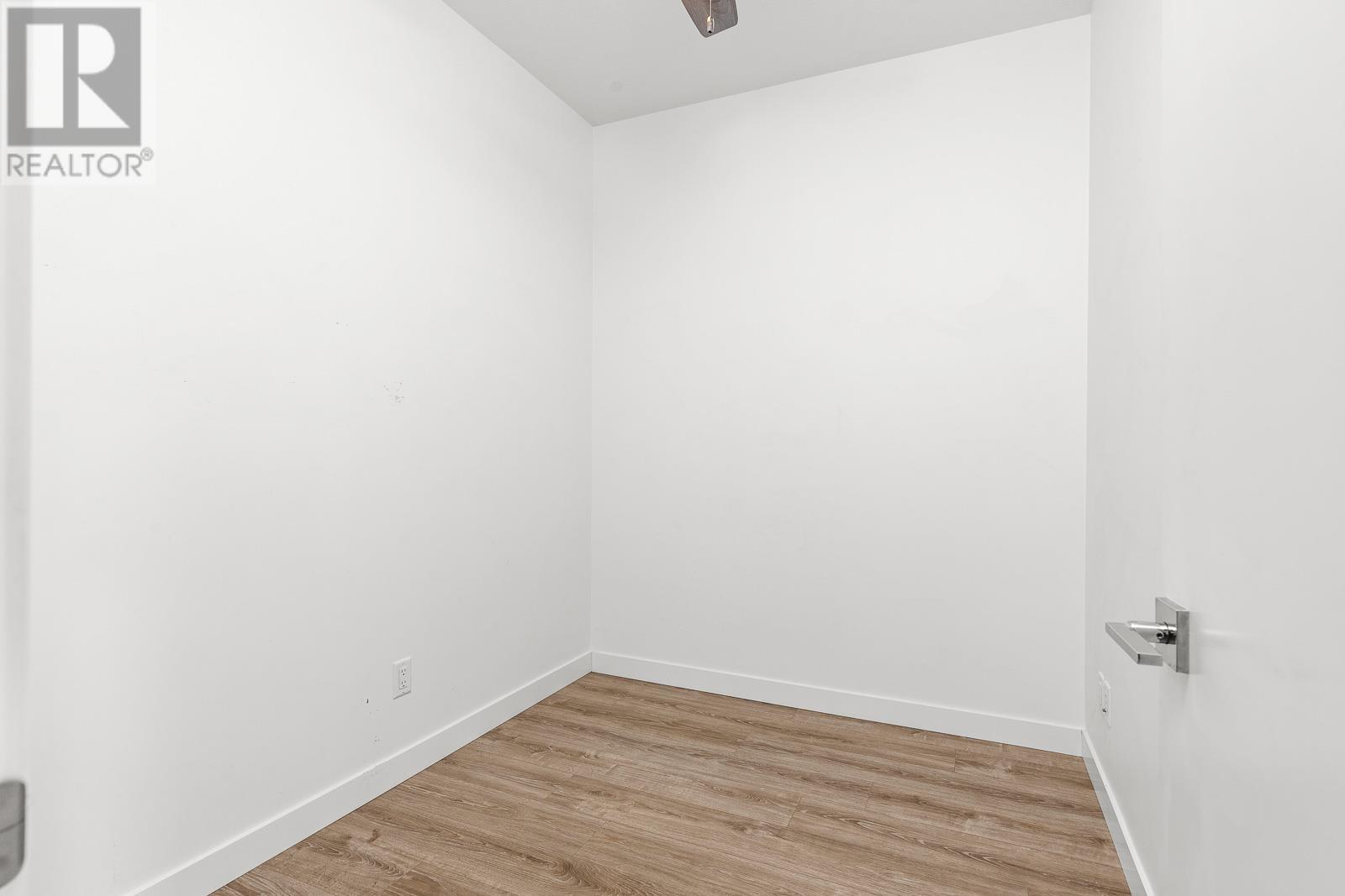510 516 Foster Avenue, Coquitlam, British Columbia  V3J 0H8 - Photo 34 - R2827392