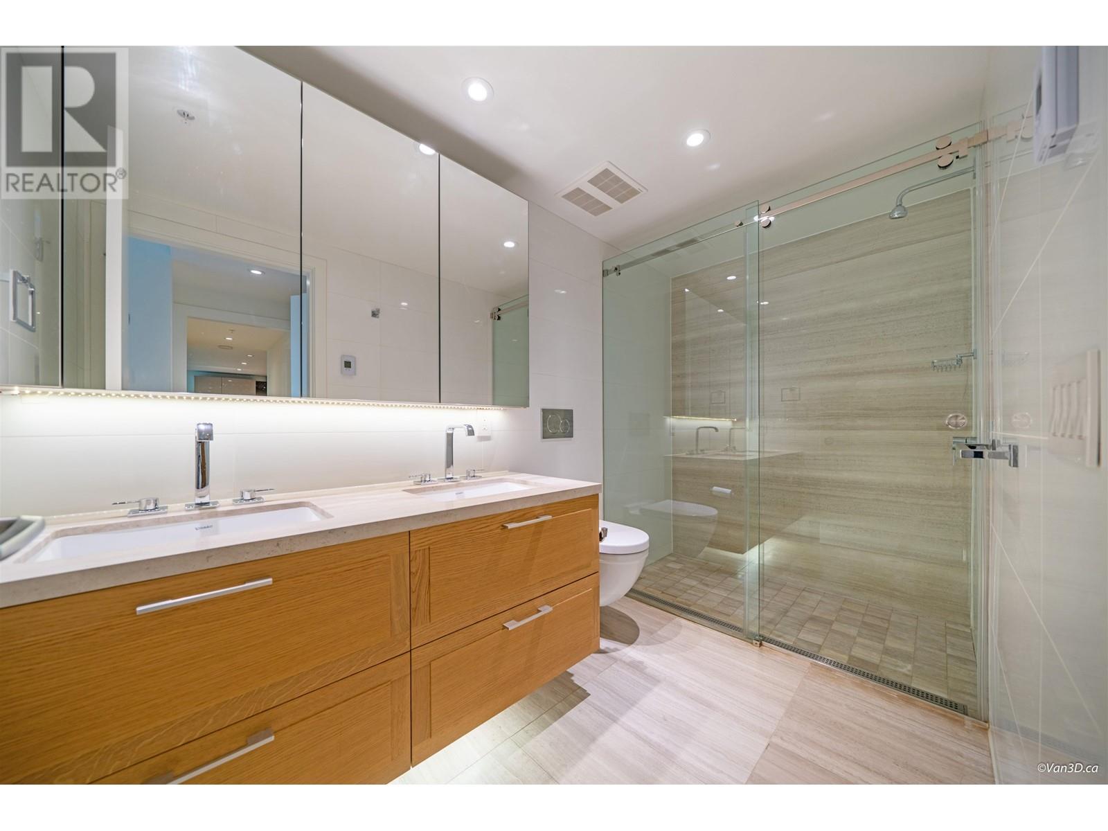208 1571 W 57th Avenue, Vancouver, British Columbia  V6P 0H7 - Photo 15 - R2817382