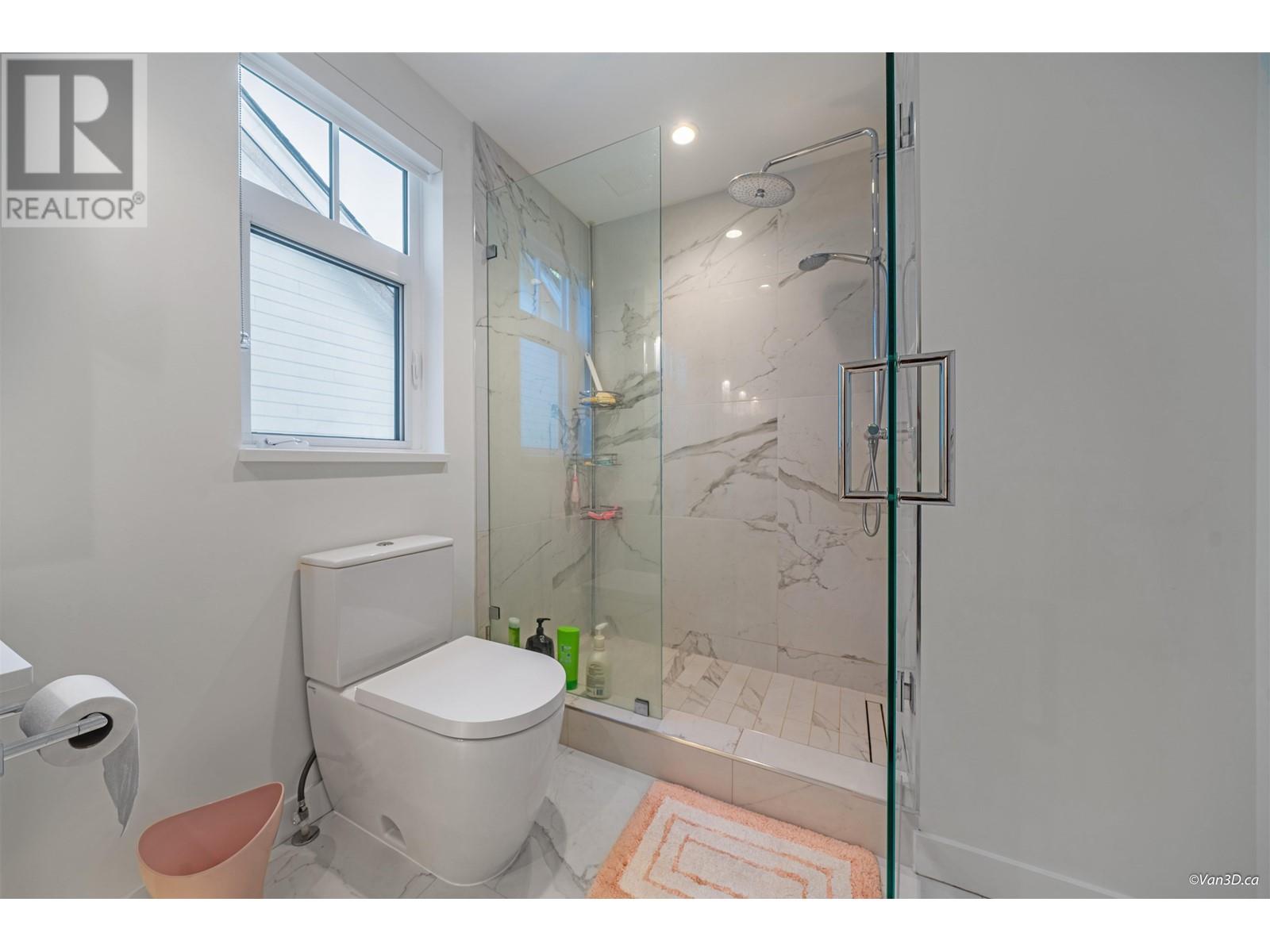 10 1960 Glenaire Drive, Vancouver, British Columbia  V7P 1Y1 - Photo 25 - R2825987