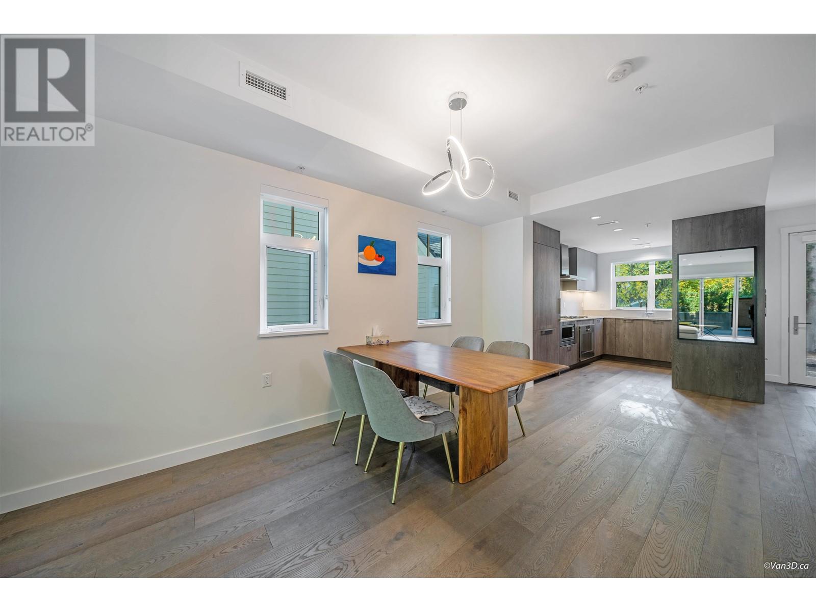 10 1960 Glenaire Drive, Vancouver, British Columbia  V7P 1Y1 - Photo 10 - R2825987
