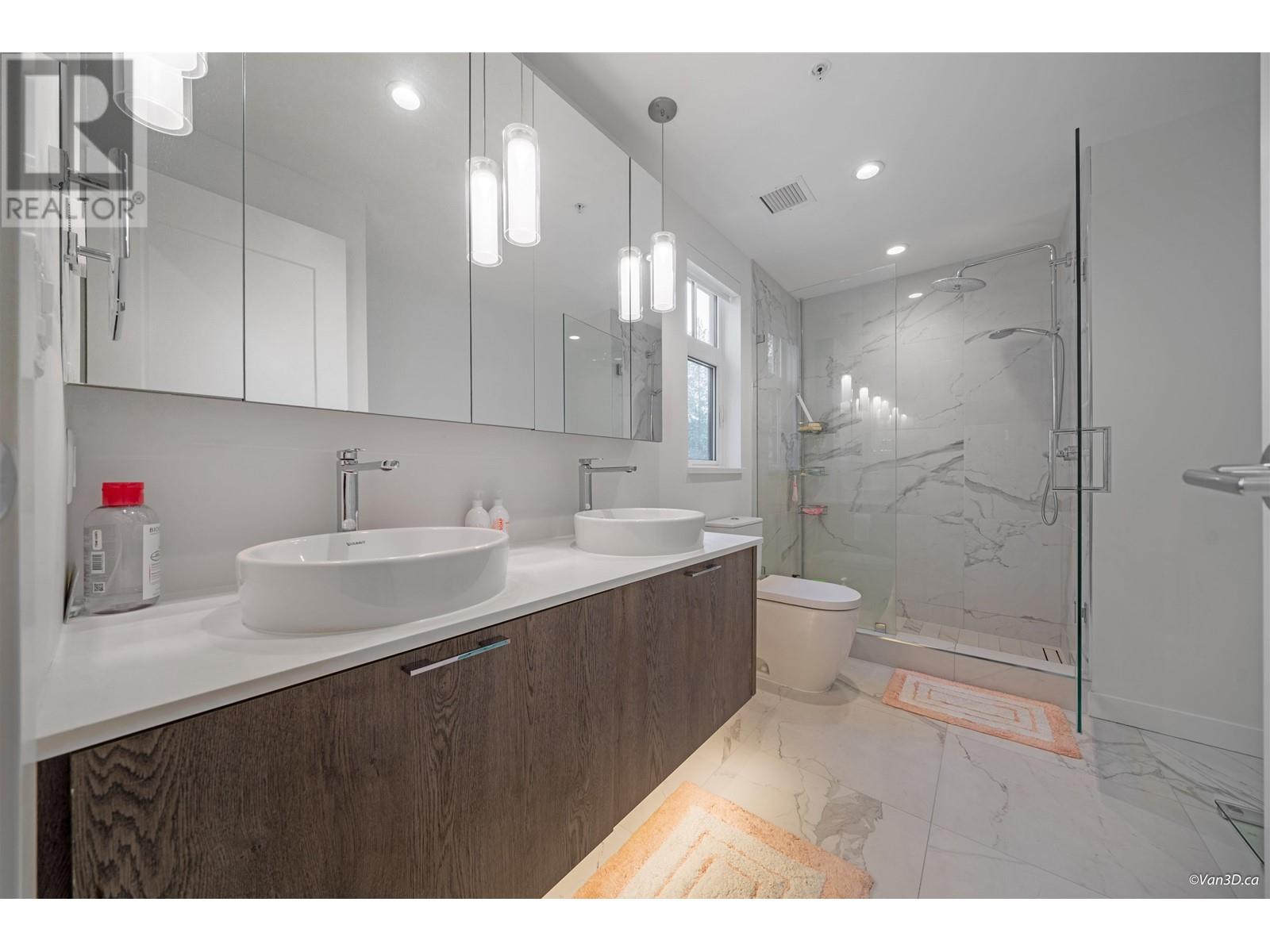 10 1960 Glenaire Drive, Vancouver, British Columbia  V7P 1Y1 - Photo 24 - R2825987