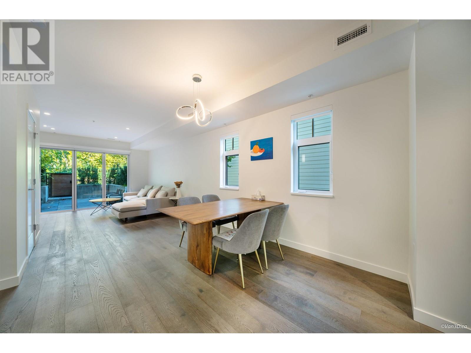 10 1960 Glenaire Drive, Vancouver, British Columbia  V7P 1Y1 - Photo 6 - R2825987