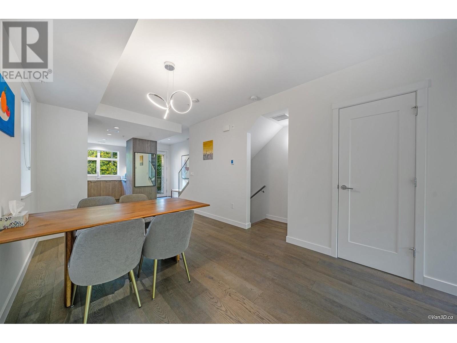 10 1960 Glenaire Drive, Vancouver, British Columbia  V7P 1Y1 - Photo 9 - R2825987