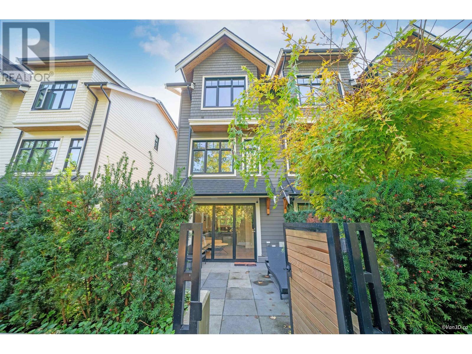 10 1960 Glenaire Drive, Vancouver, British Columbia  V7P 1Y1 - Photo 33 - R2825987