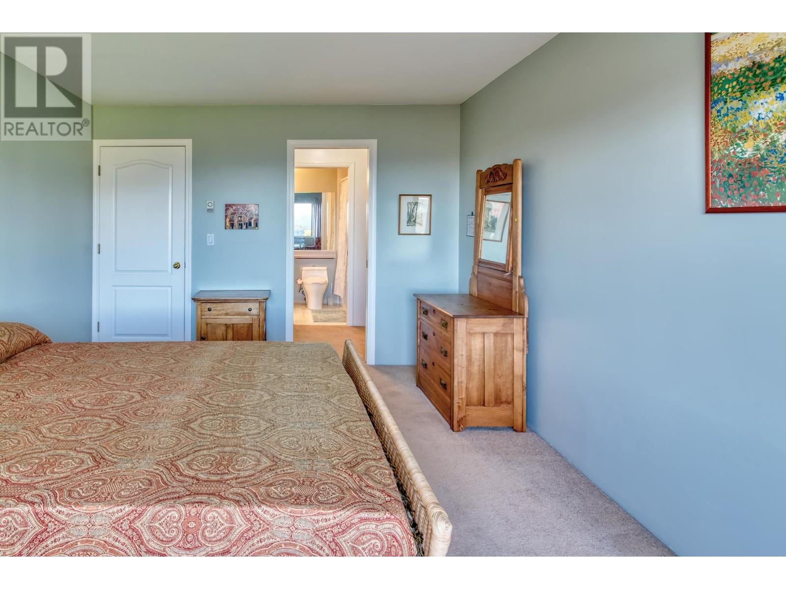 37 555 Eaglecrest Drive, Gibsons, British Columbia  V0N 1V8 - Photo 9 - R2824426