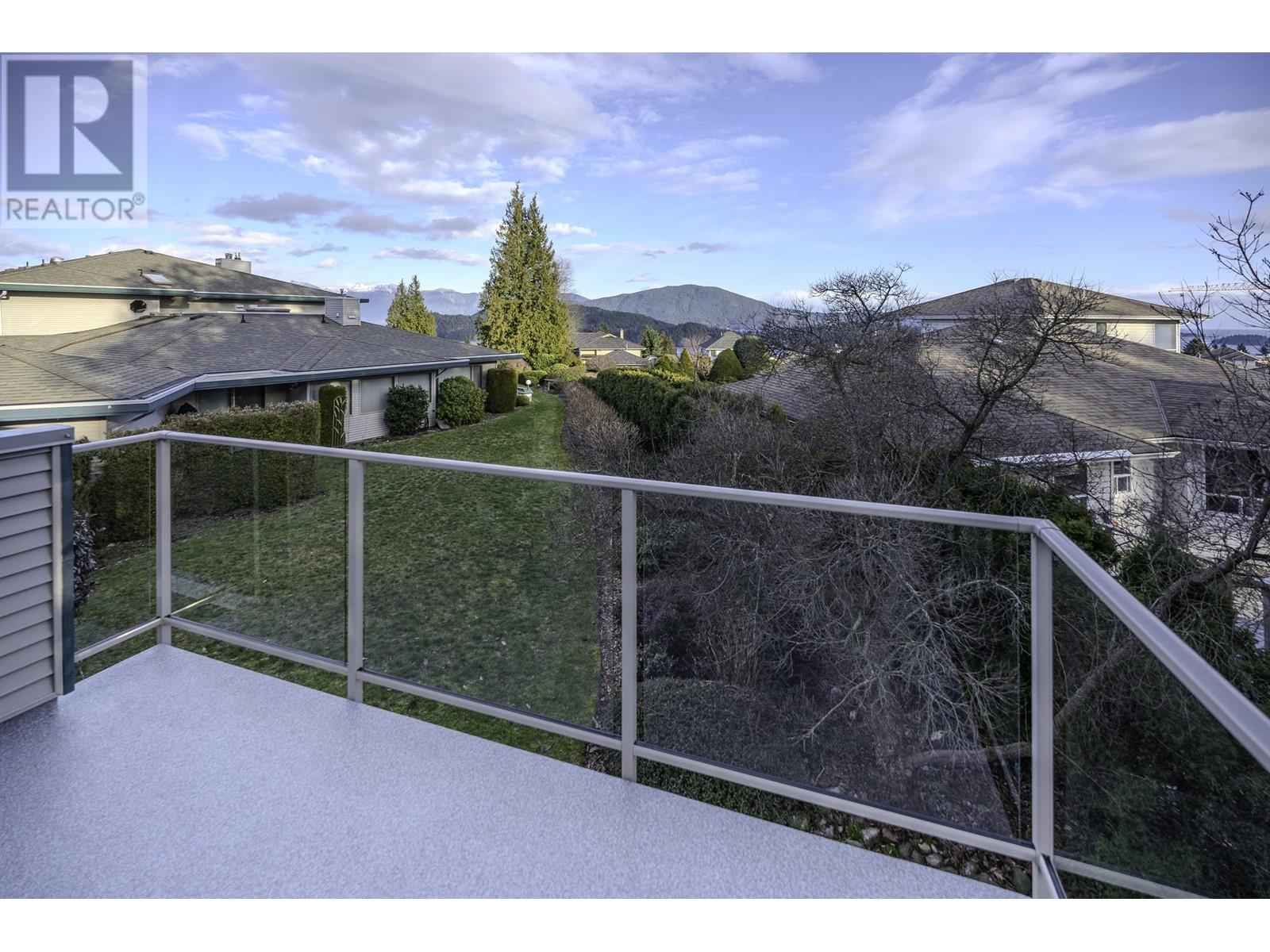 37 555 Eaglecrest Drive, Gibsons, British Columbia  V0N 1V8 - Photo 18 - R2824426