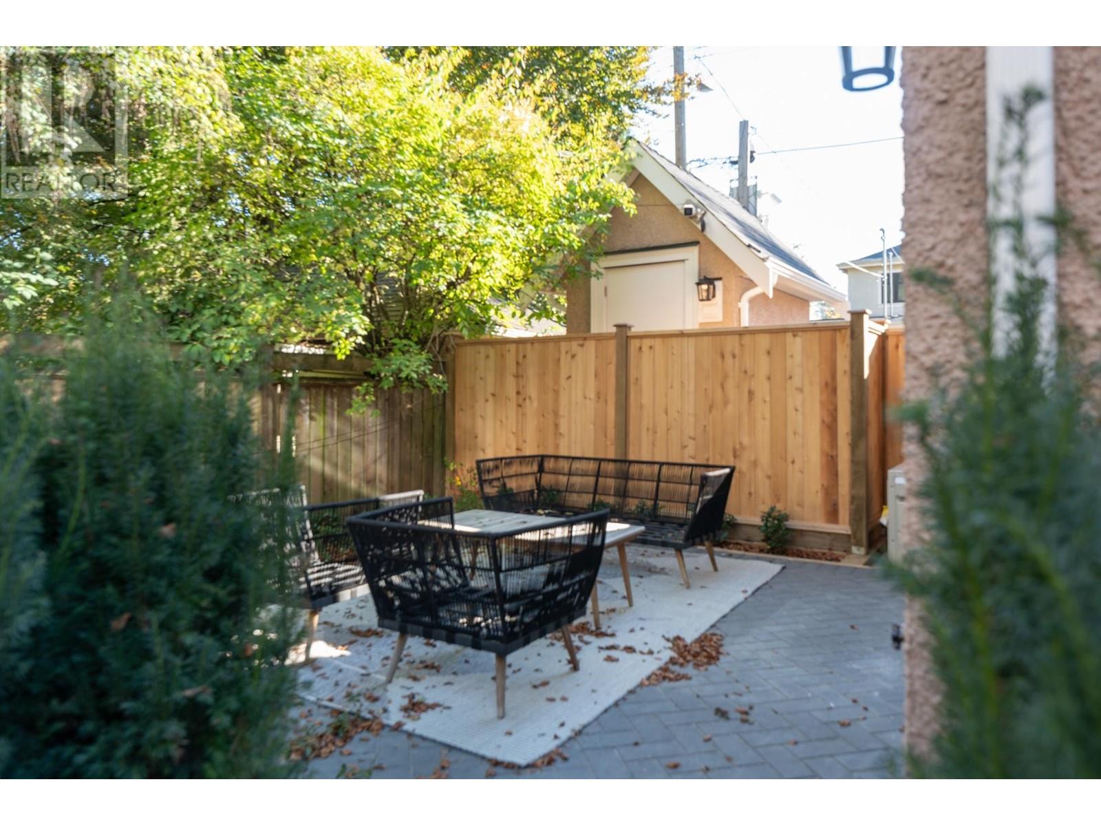 1460 W 45th Avenue, Vancouver, British Columbia  V6M 2H1 - Photo 13 - R2828052