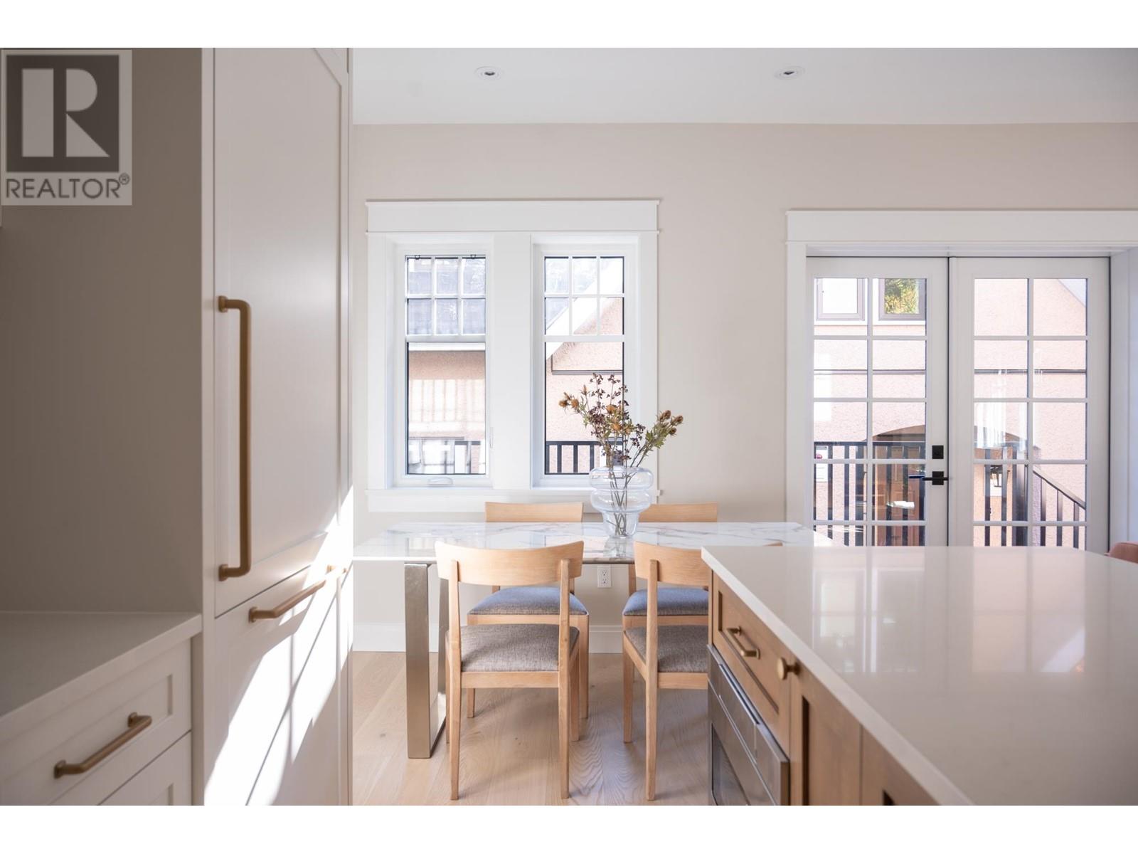 1458 W 45th Avenue, Vancouver, British Columbia  V6M 2H1 - Photo 6 - R2828051