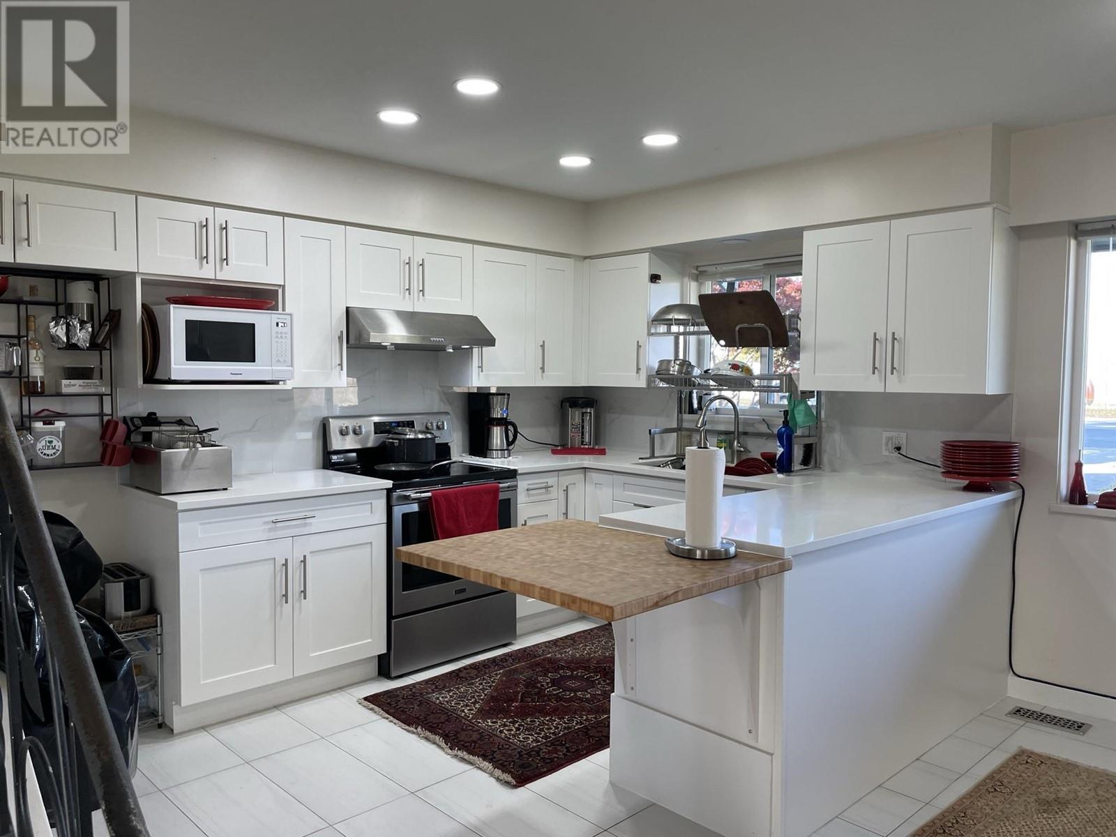 15240 -15260 Westminster Highway, Richmond, British Columbia  V6V 1A6 - Photo 10 - R2828338