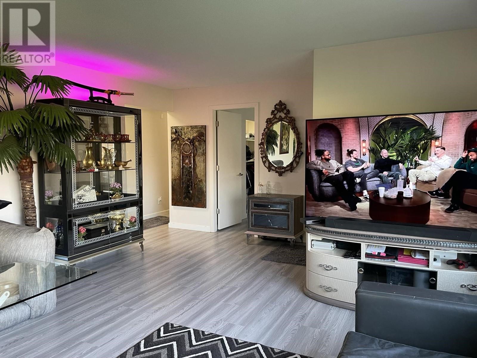 15240 -15260 Westminster Highway, Richmond, British Columbia  V6V 1A6 - Photo 7 - R2828338