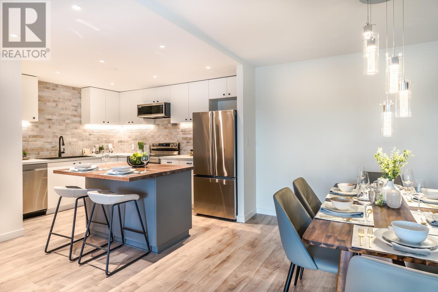 709 522 Moberly Road, Vancouver, British Columbia  V5Z 4G4 - Photo 3 - R2828403