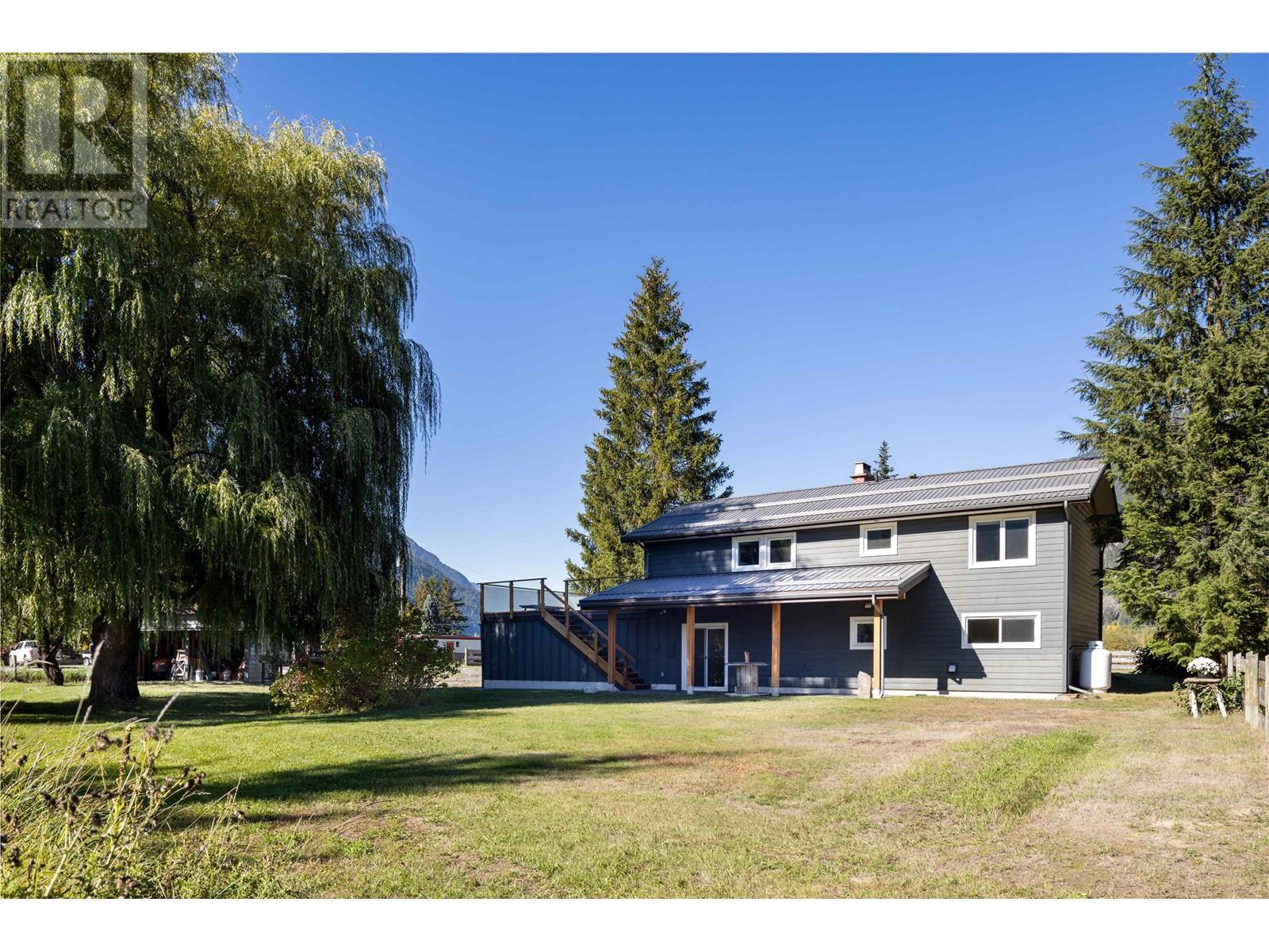 900 Erickson Road, Pemberton, British Columbia  V0N 2L2 - Photo 20 - R2823745