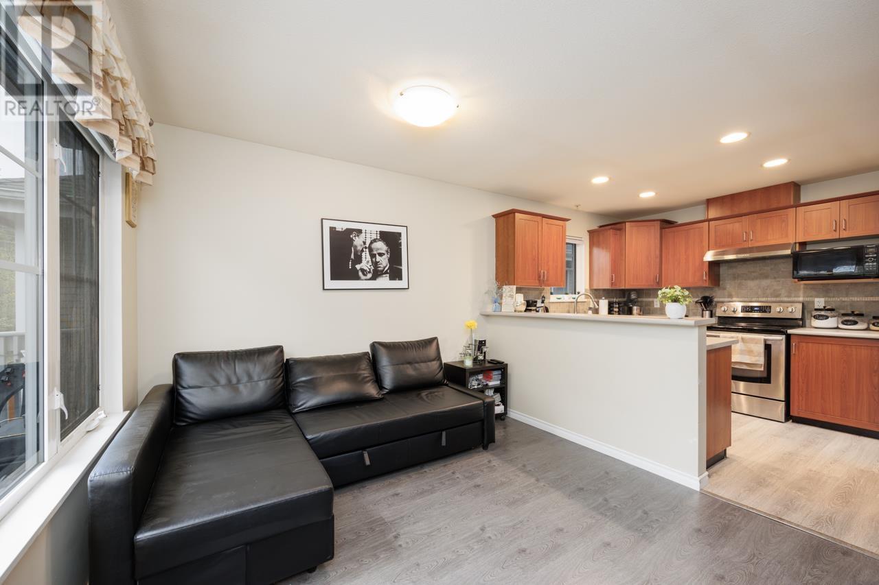 408 3000 Riverbend Drive, Coquitlam, British Columbia  V3C 6R1 - Photo 10 - R2828409