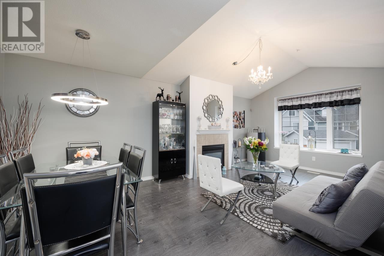 408 3000 Riverbend Drive, Coquitlam, British Columbia  V3C 6R1 - Photo 3 - R2828409