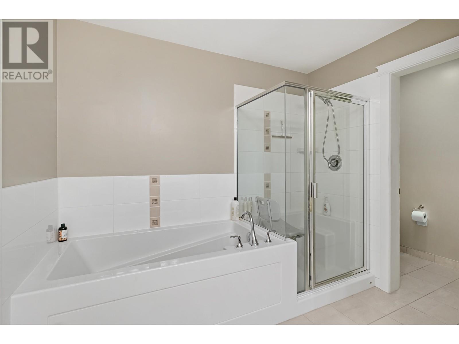 506 1415 Parkway Boulevard, Coquitlam, British Columbia  V3E 0C7 - Photo 12 - R2828407