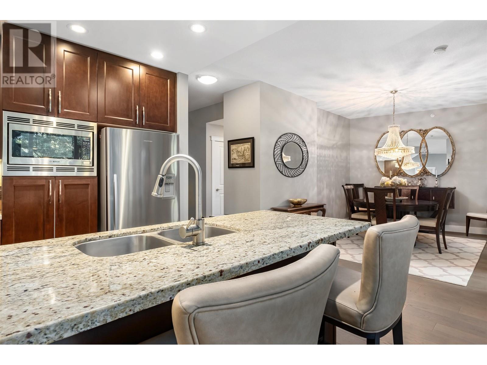 506 1415 Parkway Boulevard, Coquitlam, British Columbia  V3E 0C7 - Photo 3 - R2828407