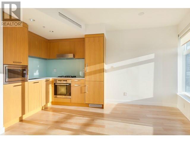 Listing Picture 8 of 16 : 1002 1565 W 6TH AVENUE, Vancouver / 溫哥華 - 魯藝地產 Yvonne Lu Group - MLS Medallion Club Member