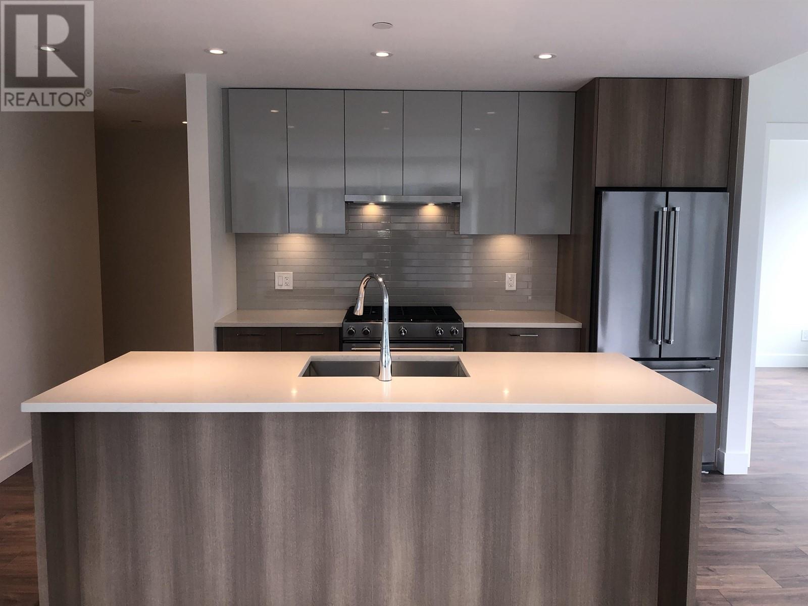 X04 258 Nelson Court, New Westminster, British Columbia  V3L 0J9 - Photo 2 - R2828412