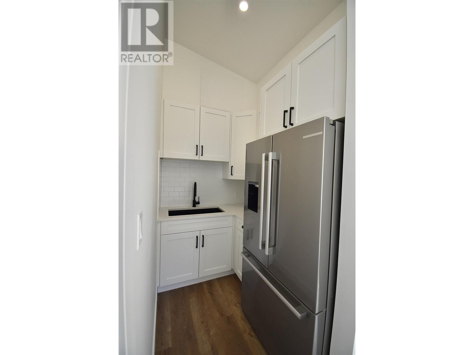 1072 Celia Crescent, Gibsons, British Columbia  V0N 1V7 - Photo 15 - R2794071