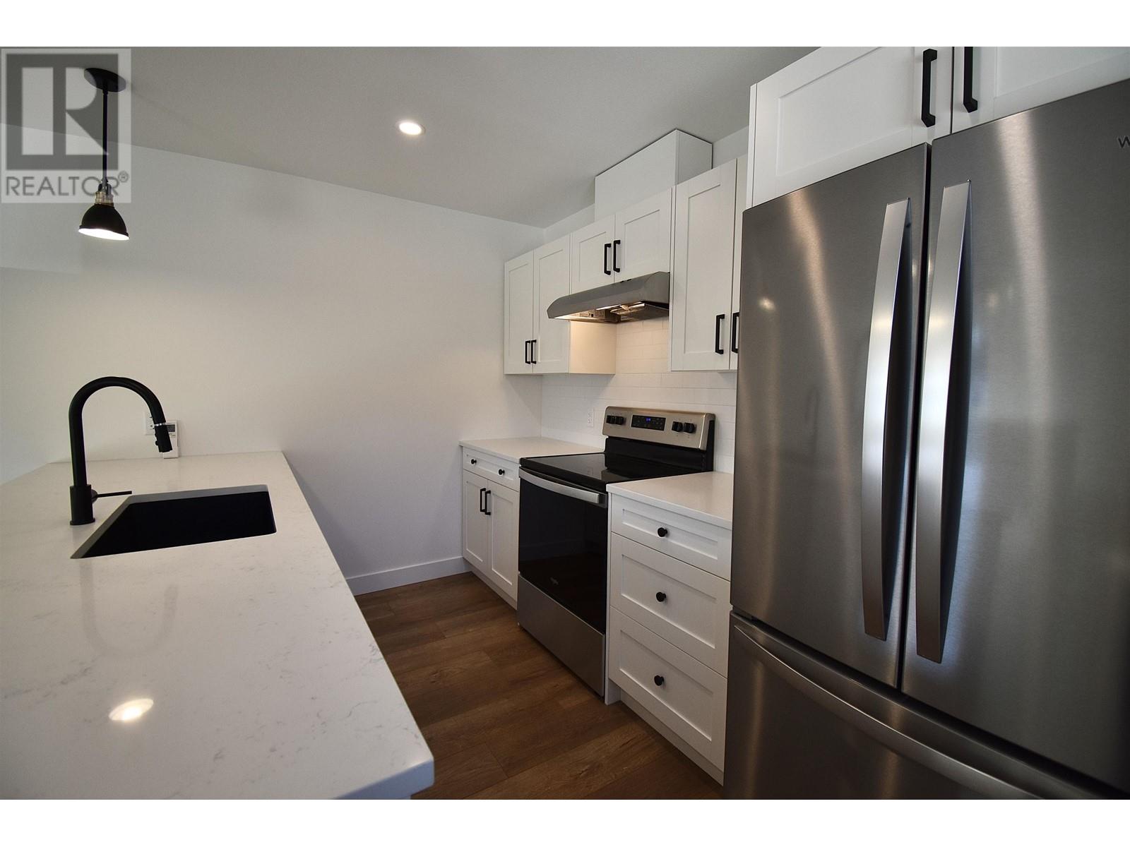 1072 Celia Crescent, Gibsons, British Columbia  V0N 1V7 - Photo 33 - R2794071