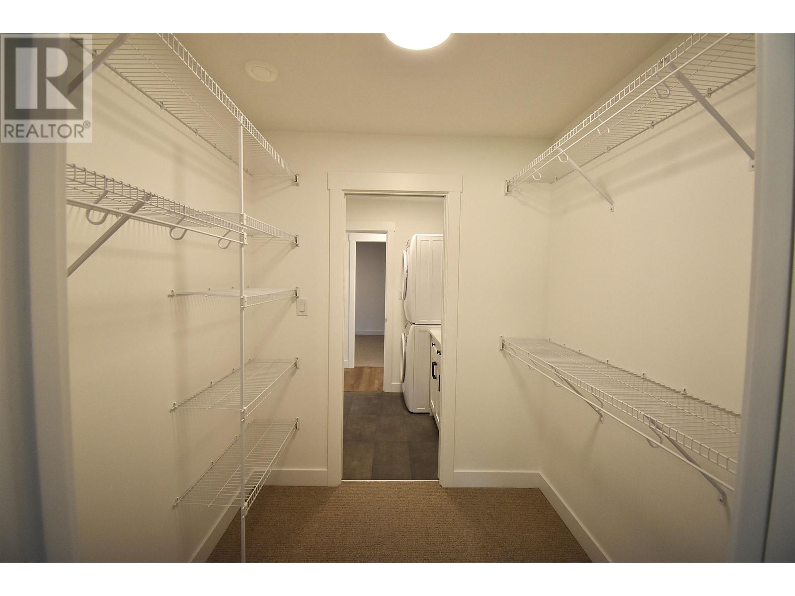 1072 Celia Crescent, Gibsons, British Columbia  V0N 1V7 - Photo 22 - R2794071