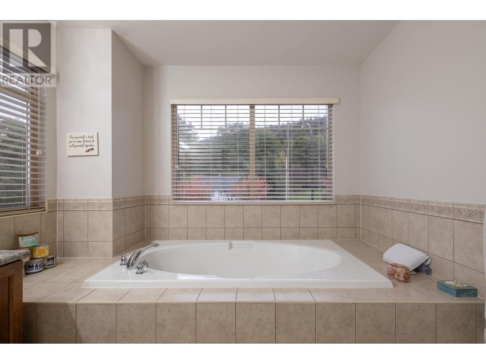 10727 248 Street, Maple Ridge, British Columbia  V2W 1G6 - Photo 21 - R2828093