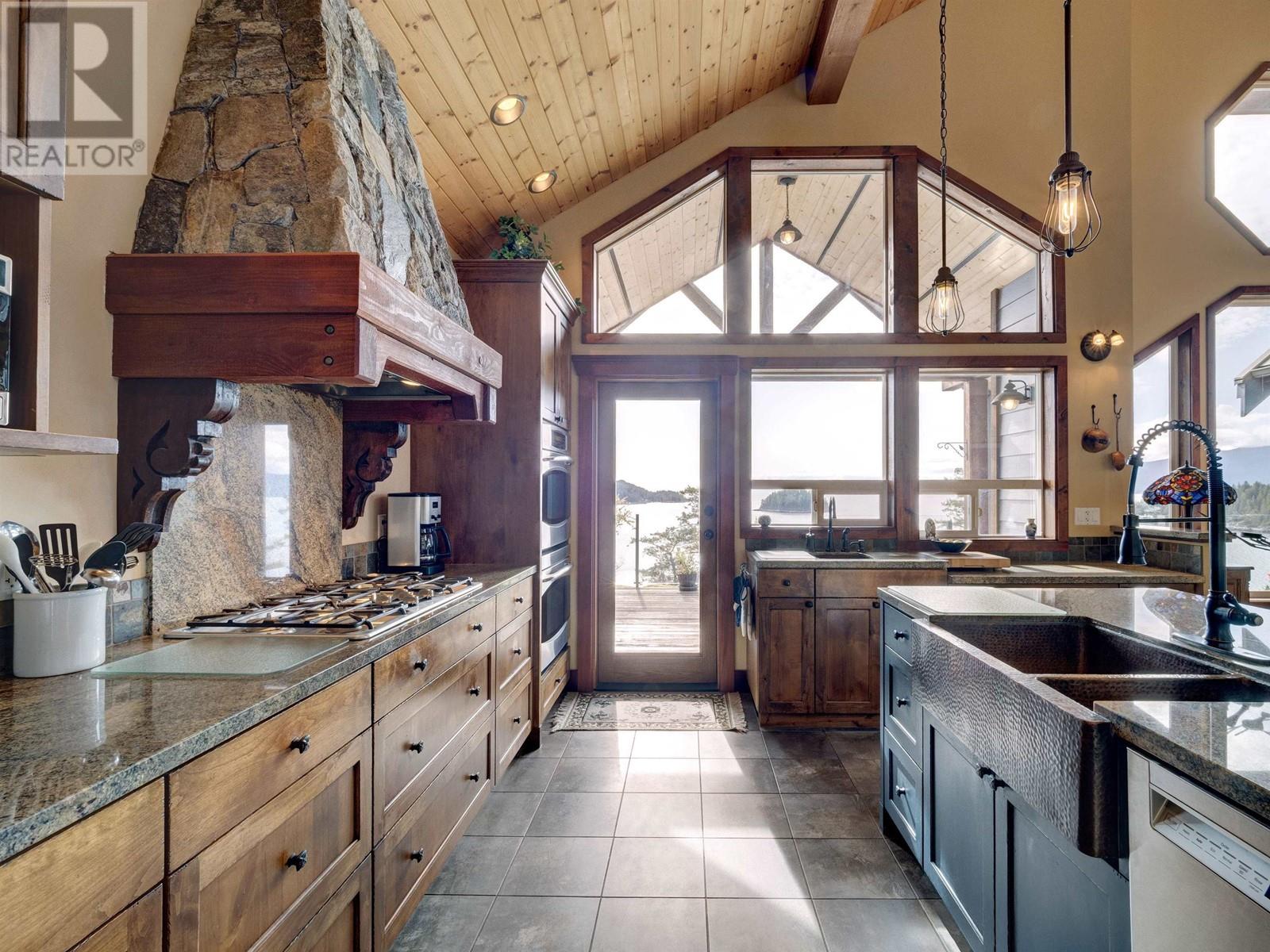 4200 Orca Road, Garden Bay, British Columbia  V0N 1S1 - Photo 17 - R2824701