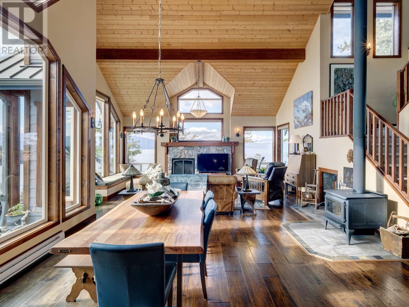 4200 Orca Road, Garden Bay, British Columbia  V0N 1S1 - Photo 13 - R2824701