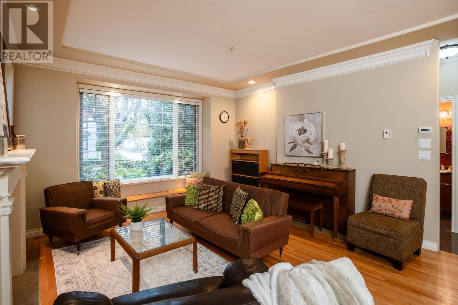 2808 W 13th Avenue, Vancouver, British Columbia  V6K 2T7 - Photo 5 - R2827568