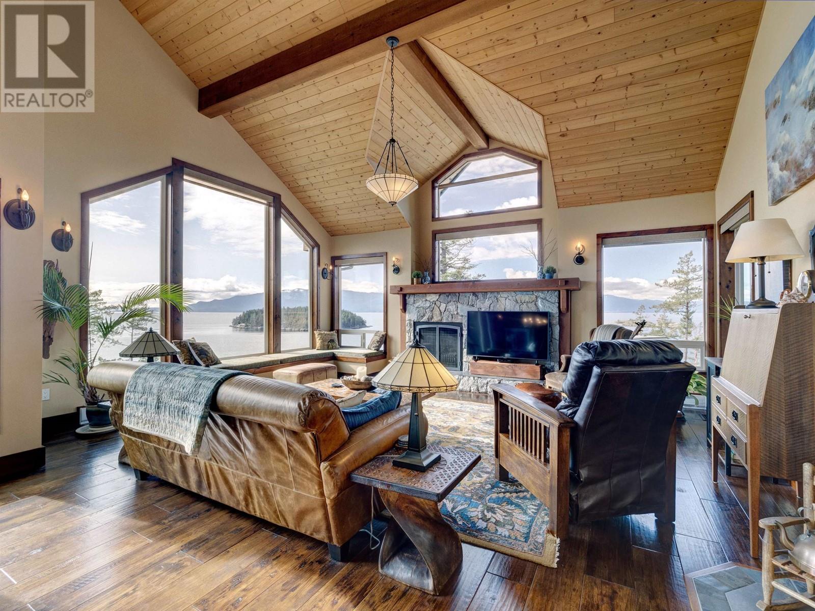 4200 Orca Road, Garden Bay, British Columbia  V0N 1S1 - Photo 8 - R2824701