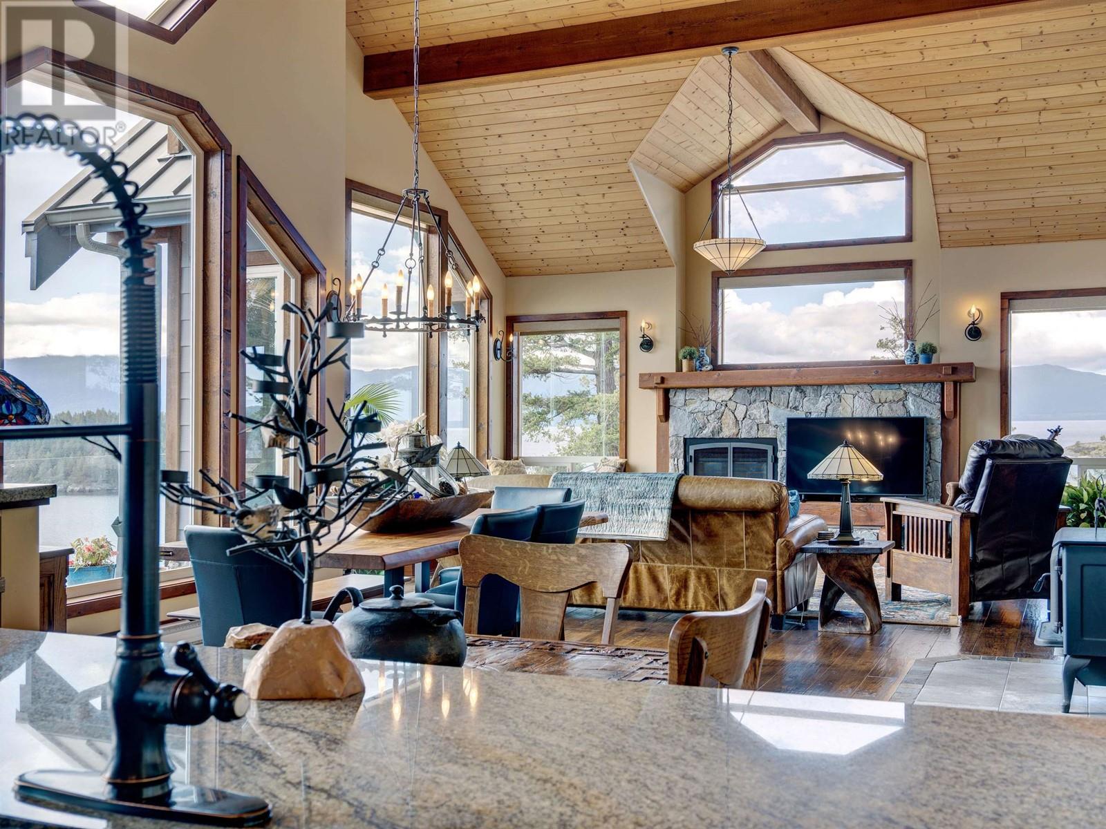 4200 Orca Road, Garden Bay, British Columbia  V0N 1S1 - Photo 18 - R2824701