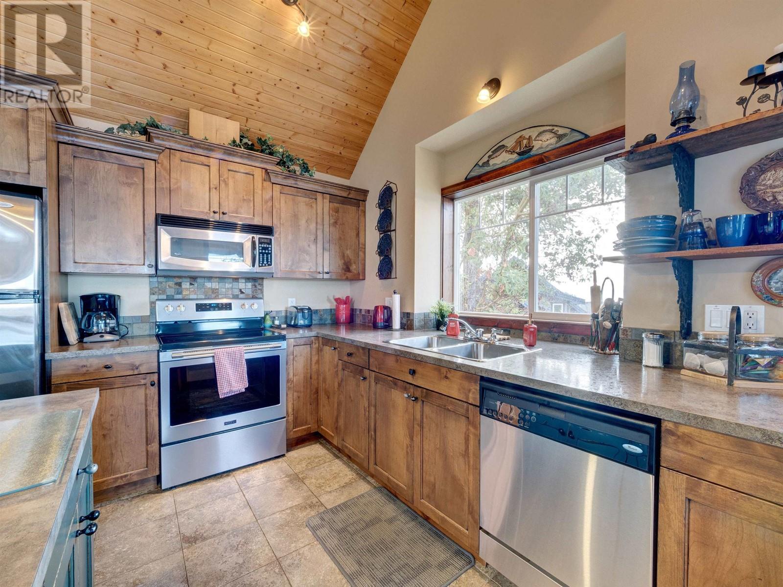 4200 Orca Road, Garden Bay, British Columbia  V0N 1S1 - Photo 33 - R2824701