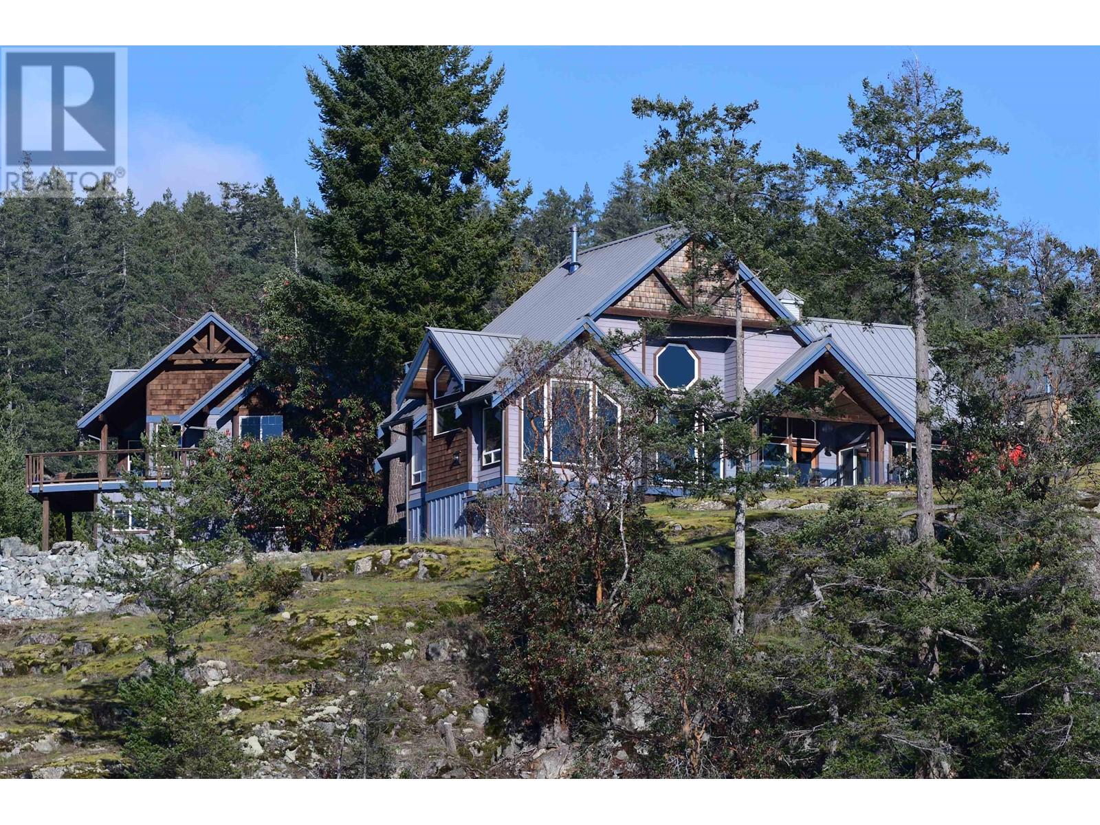 4200 Orca Road, Garden Bay, British Columbia  V0N 1S1 - Photo 2 - R2824701