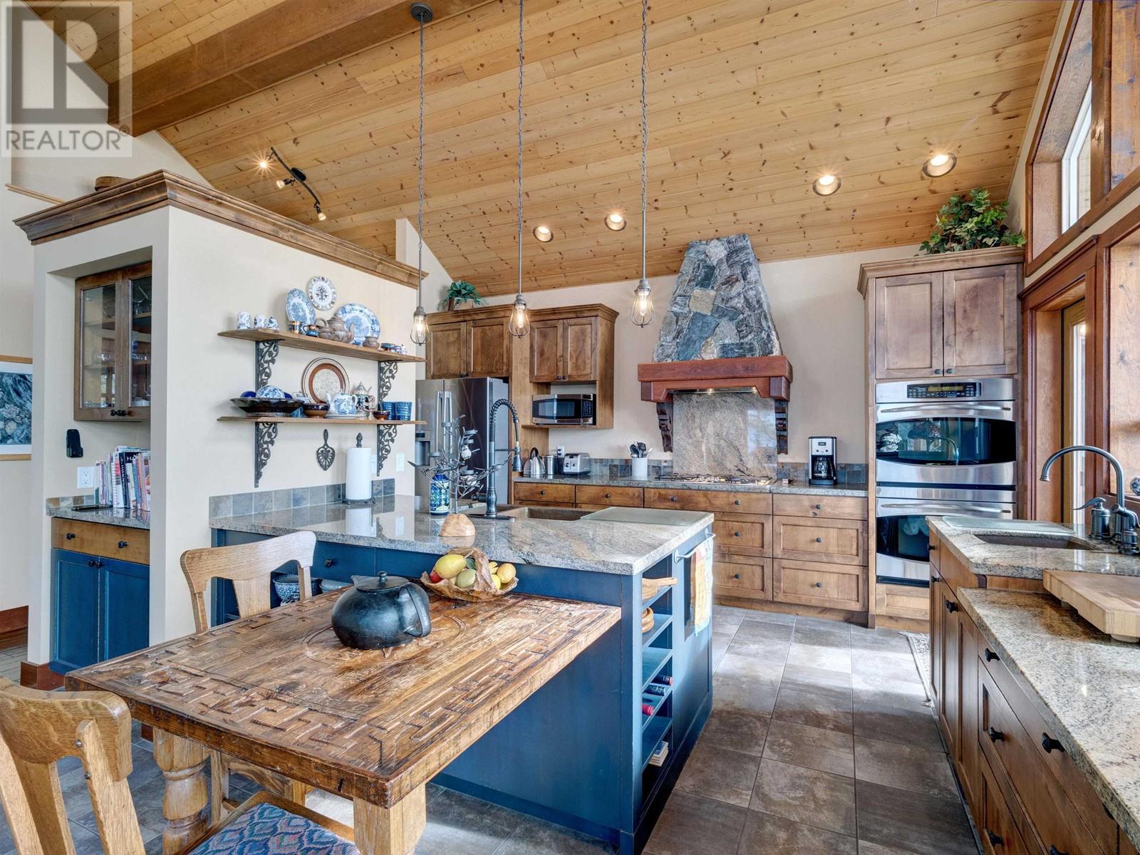 4200 Orca Road, Garden Bay, British Columbia  V0N 1S1 - Photo 14 - R2824701