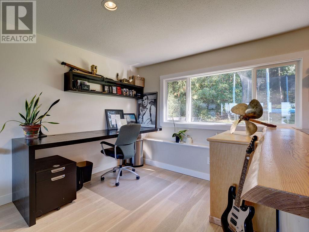 5104 Pam Road, Sechelt, British Columbia  V7Z 0G6 - Photo 24 - R2825313