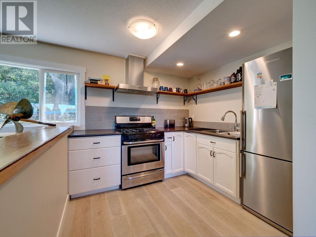 5104 Pam Road, Sechelt, British Columbia  V7Z 0G6 - Photo 23 - R2825313