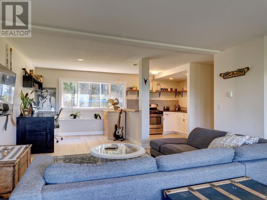 5104 Pam Road, Sechelt, British Columbia  V7Z 0G6 - Photo 21 - R2825313
