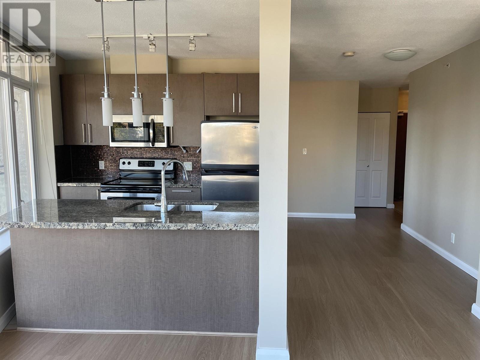1706 888 Carnarvon Street, New Westminster, British Columbia  V3M 0C6 - Photo 6 - R2828108