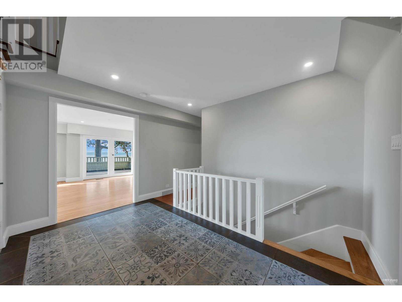 2602 Ottawa Avenue, West Vancouver, British Columbia  V7V 2T5 - Photo 11 - R2818948