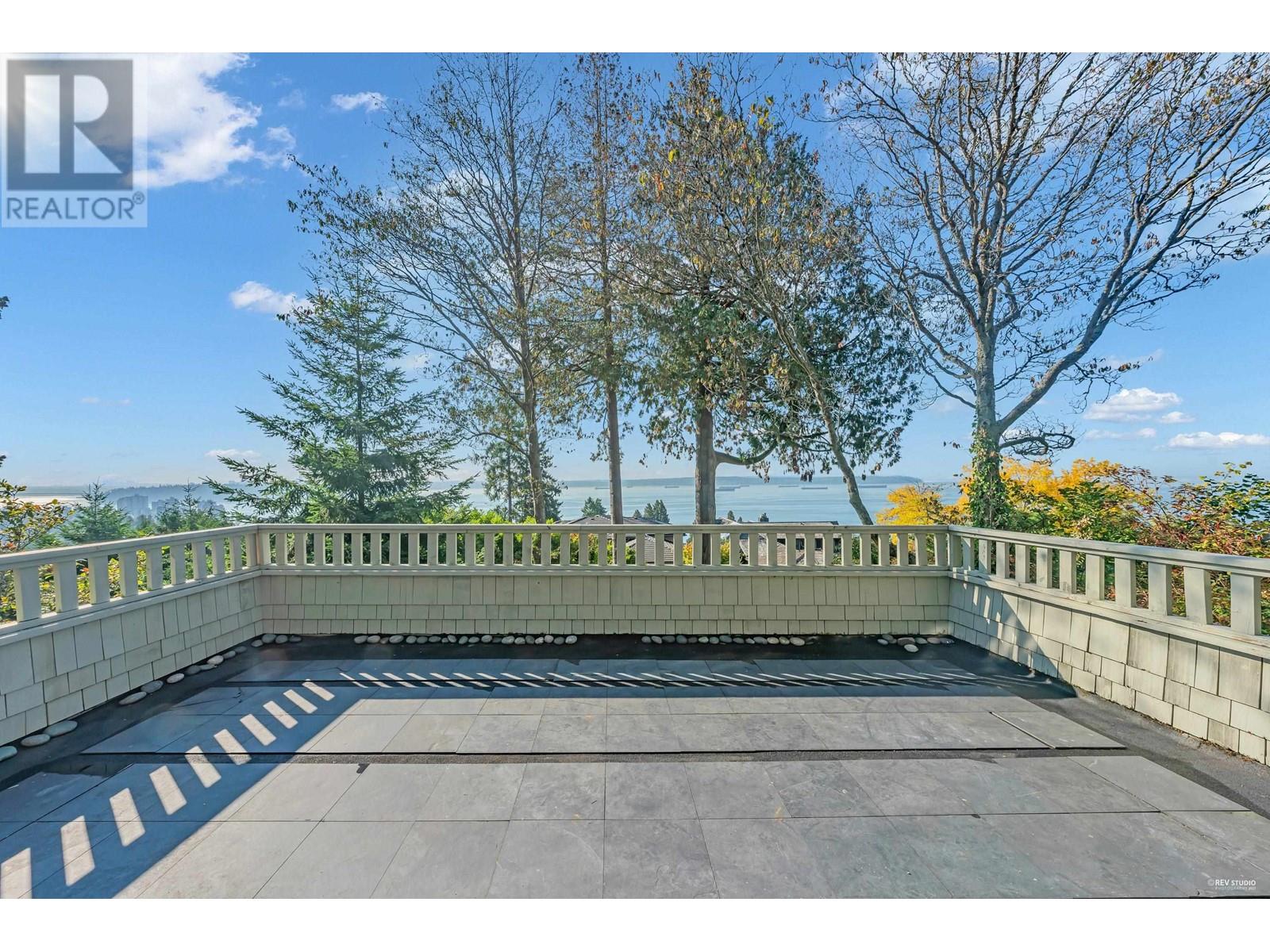 2602 Ottawa Avenue, West Vancouver, British Columbia  V7V 2T5 - Photo 24 - R2818948